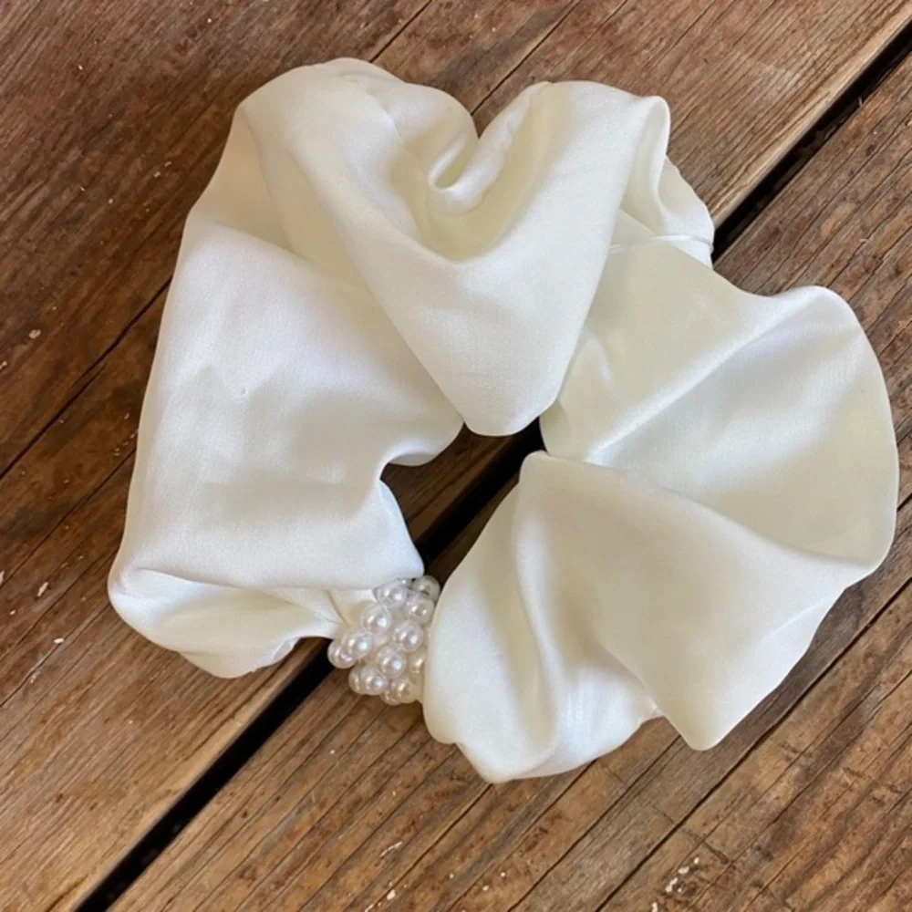 Anthropologie Satin Pearl Hair Scrunchie